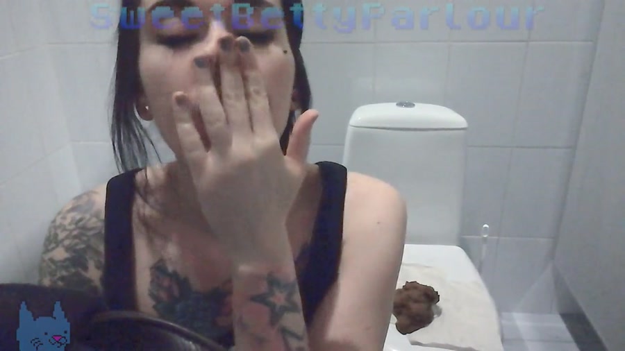 SweetBettyParlour FullHD 1080p Super Public Wc Extreme [Solo Scat, Shit, Poop]