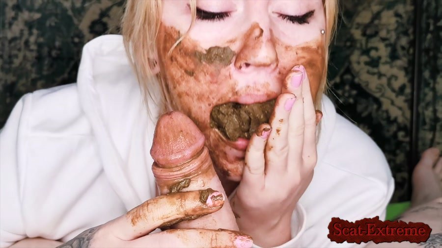 DirtyBetty UltraHD 4K Eating Dick With Rock Like Shit [Poop, Defecation, Scatology, Teen, Blowjob, Eat]