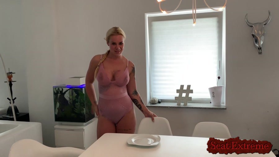 SteffiBlond UltraHD 4K Breakfast is ready - I come kack and piss your plate full with Devil Sophie [Videos, Smearing, Piss, Efro, Pee, Farting]