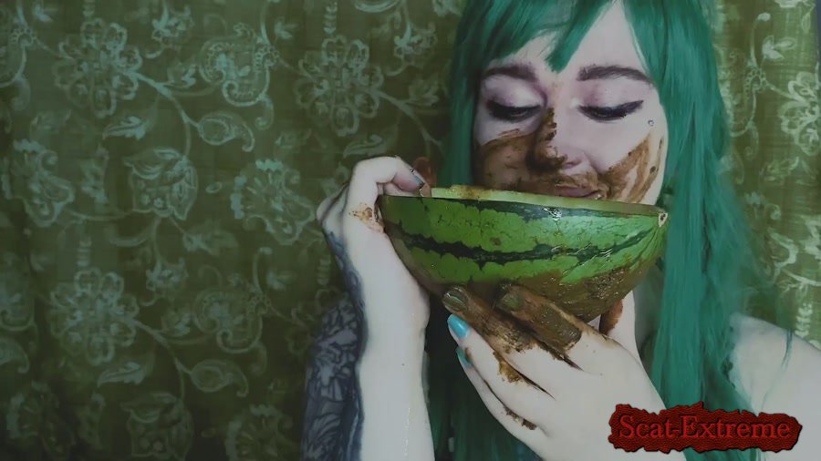 DirtyBetty FullHD 1080p Watermelon Head [Amateur, Eat, Eat Shit, Teen, Solo]