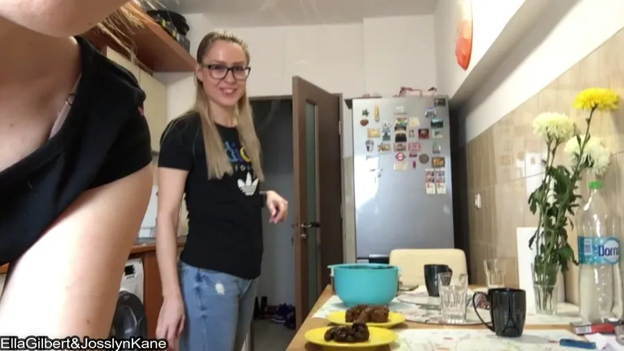 EllaGilbert, JosslynKane FullHD 1080p Ella’s & Josslyn’s Bakery [Poop Videos, Scat]