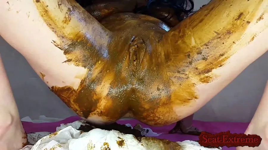 Anna Coprofield FullHD 1080p Diaper and Smearing [Shitting Girls, Solo]
