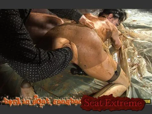 Jacky, 4 males HD 720p Berlin Scat Gangbang [Piss, Oral]