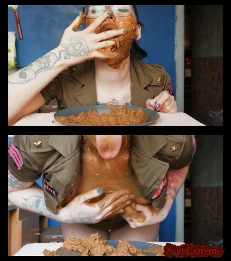 DirtyBetty full face and mouth of shit. FullHD 1080p [Poop smear, DirtyBetty]