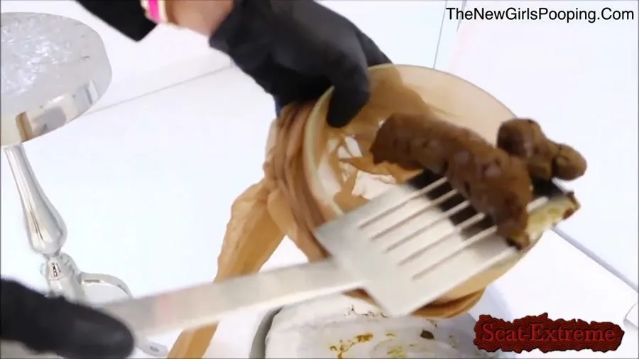 Catch HD 720p Glamour Poop [Pee, Solo]