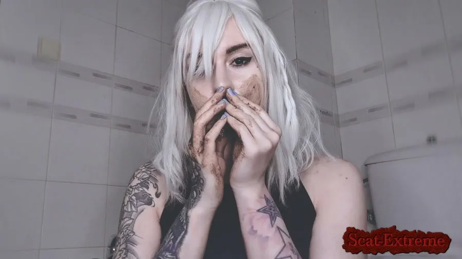 DirtyBetty FullHD 1080p OMG! What shees doing? POOP? [Poop, Farting]