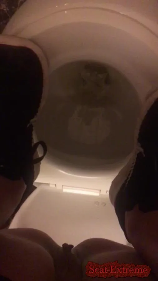 VeganLinda UltraHD 2K 7 days every Pee & Shit AsiaTrip Part 2 [Solo, Piss]