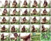 Evakokoro FullHD 1080p Absolutely desperate shit and piss while naked outside [Scatology, Extreme Scat]