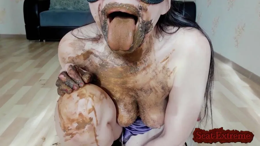 ScatLina FullHD 1080p Blood and shit part 2 [Solo, Big pile]