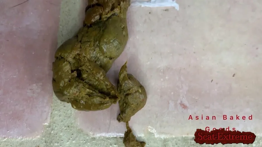 Marinayam19 FullHD 1080p Leaning towards the bed and shitting [New scat, Shitting Girls]