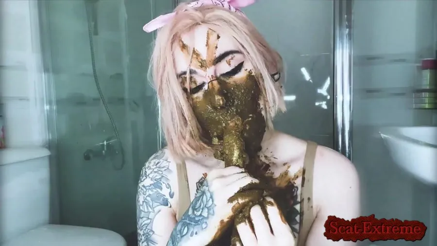 SweetBettyParlour FullHD 1080p Croc Toy and Crazy Scat Girl [Toys, Scatology]