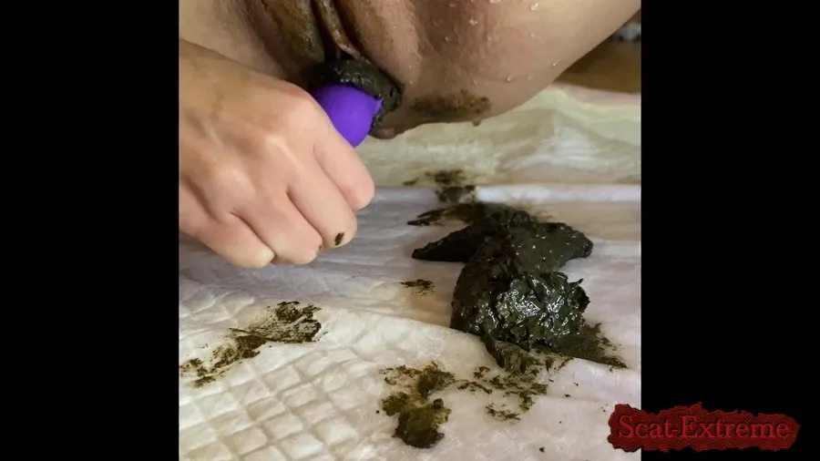 p00girl FullHD 1080p A large portion of shit to smear on the pubis [Prolapse, Shitting]