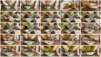 p00girl FullHD 1080p I pooped onto a plate and eat-I chew with a fork and smearing [Eating, Solo]