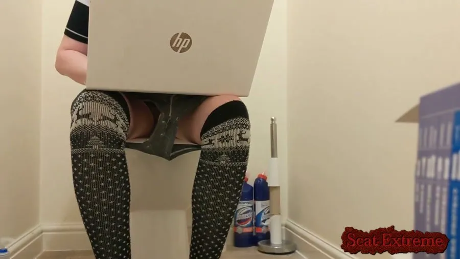 PooGirlSofia FullHD 1080p Shitting whilst watching shitting sex porn Videos [Smearing, Solo]