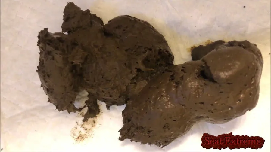 TinaAmazon FullHD 1080p Black boots standing shit over you [Scatting, Amateur]