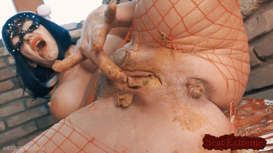 ModelNatalya94 FullHD 1080p Eats shit in the forest [Scatology, Defecation]