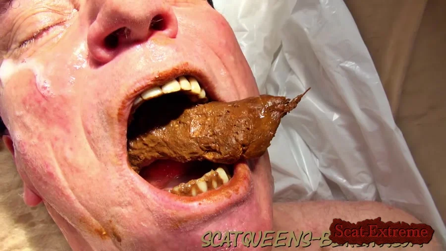 Scatqueens-Berlin - Slave Cunt Tortured and Shit into Mouth P2 [HD 720p / 405 MB]