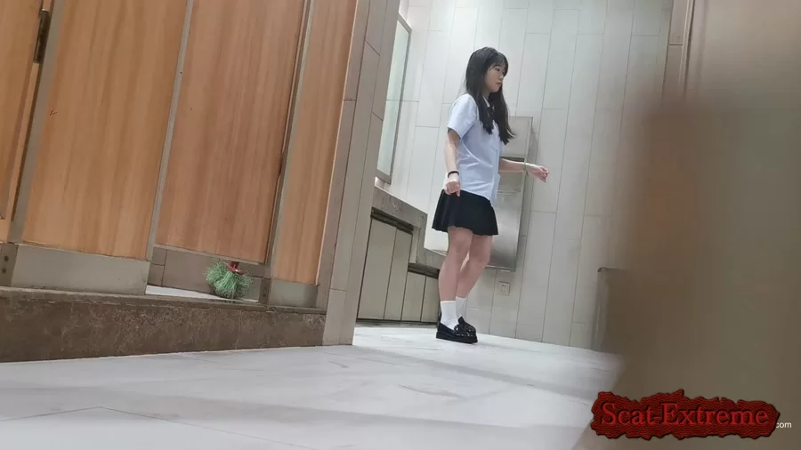 Chinese Hidden - Toilet Camera Voyeur Video [FullHD 1080p / 234 MB]