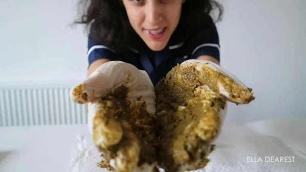 Ella Dearest aka Efro Ella - Nurse Ella Shit Inspection [HD 720p / 21.9 MB]