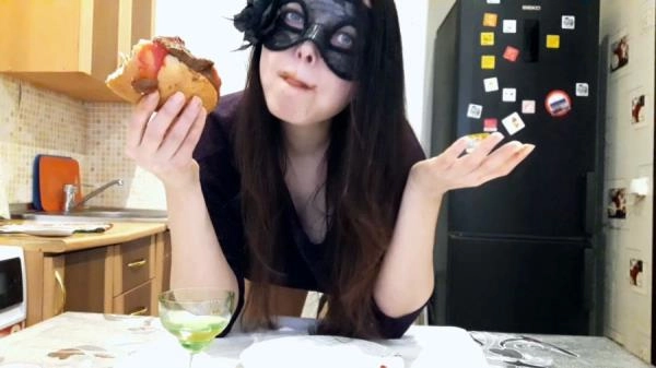 Lina - Scat Hot Dog Swallow By Top Scat Girl [FullHD 1080p / 858 MB]