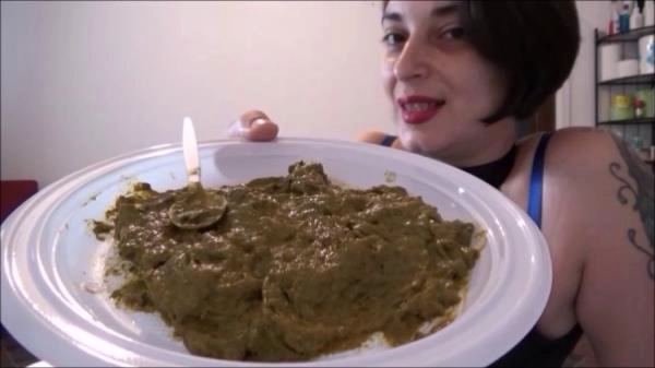 Mistress Roberta - Morning Feeding [SD / 190 MB]