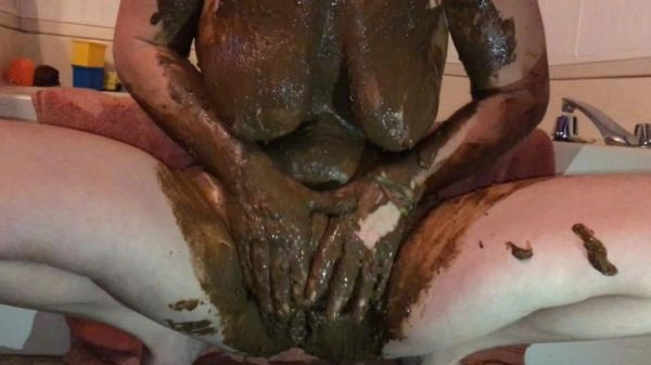 Allura - Shitting, Smeared Tits and Stuffed Pussy [FullHD 1080p / 1.59 GB]