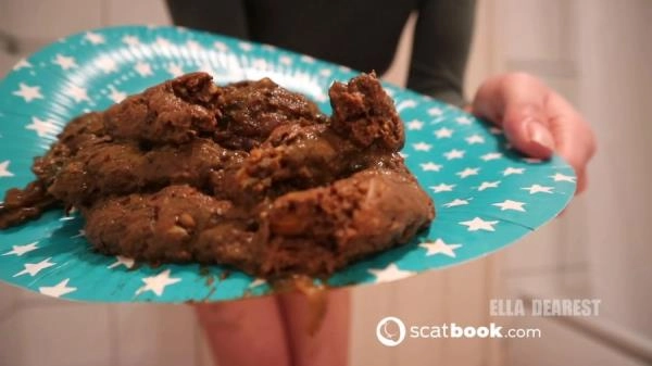 Ella Dearest aka Efro Ella - Eat Shit Or Else [FullHD 1080p / 216 MB]