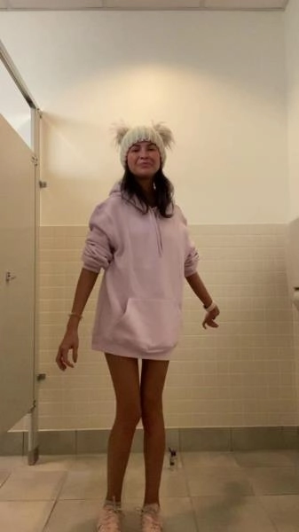 LilButtLex - Fisting and Stretching at the Dealership [UltraHD 2K / 346 MB]