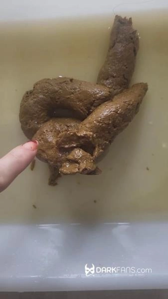 Domina Marbella - Toilet Pov - Hoy He Hecho Este Delicioso Pastel De Mierda [UltraHD 2K / 66.2 MB]