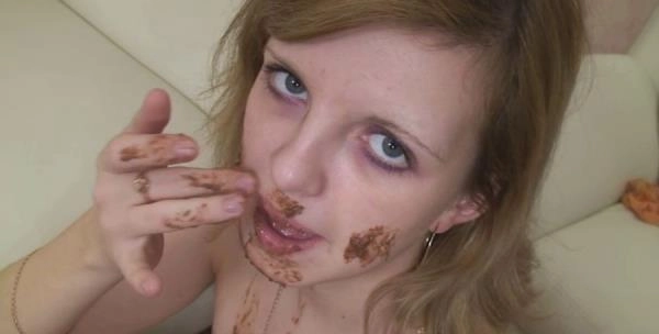 Demina - Teen Scat [HD 720p / 264 MB]