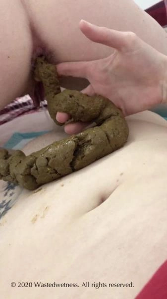 Wastedwetness - Lesbian Scat – Huge Shit On Me [FullHD 1080p / 36.3 MB]