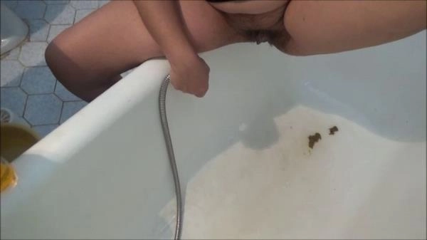 Diarrhea And Enema [SD / 291 MB] Scatshop.com