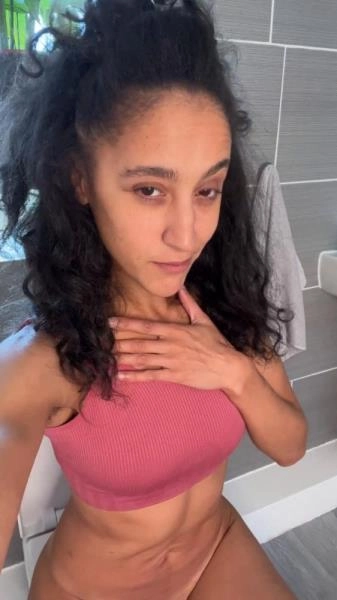 The Loudest Plops [SD / 73.5 MB] Scatbook.com