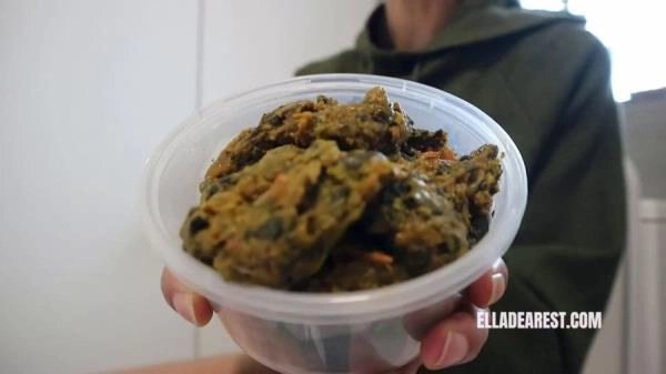 VEGGIE DELIGHT [HD 720p / 29.4 MB] Scatbook.com