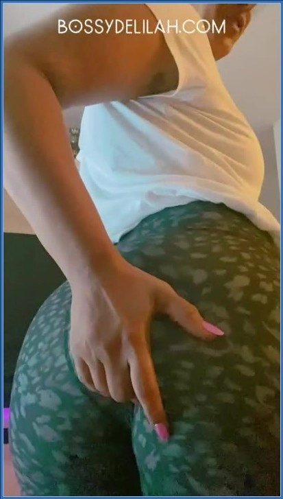 Bossy Delilah - Steven paypig fart sniffer reward [SiteRip / 13.59 MB]