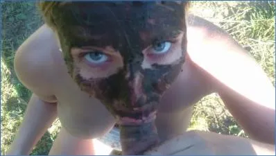 Brown Wife in Public Madness Part 2: Extreme Smearing and Deep Scat