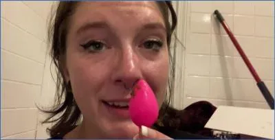 Missellie Gets Dirty in Hardcore Vomit and Smearing video