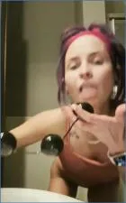 LilbuttLex Pushes Anal to the Limit with Hardcore Scat and Beads