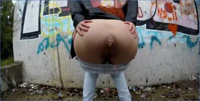 Diabolical Sigal Facesitting and Enema Domination in Public