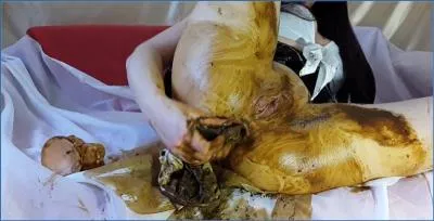 Anna Coprofield Shows Off Her Prolapse and Dirty Panties in Solo