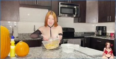 GingerCris Cooking Up a Mess with Big Natural Tits and Dildo Play