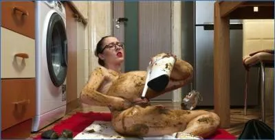 Ella Gilbert Takes Charge in Extreme Toilet Fisting and Diarrhea