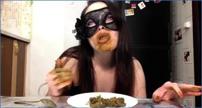 Scat Lina in Xtreme Scat Breakfast Real Swallow from Russia