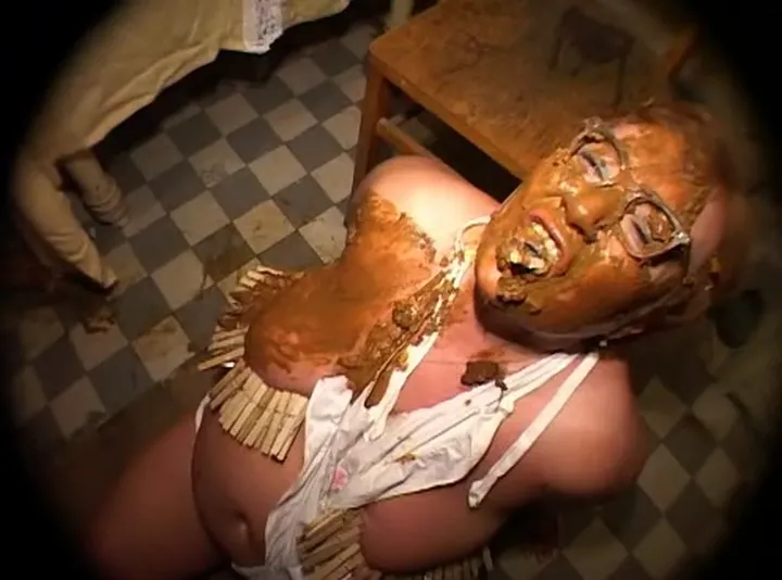 Extreme Shits and Dominates in Avantgarde German BDSM Power Play