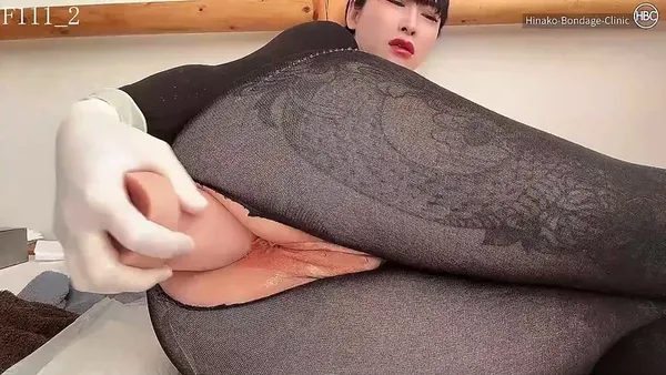 Hinako's Confident Toy video Ends in a Messy Climax in Tokyo